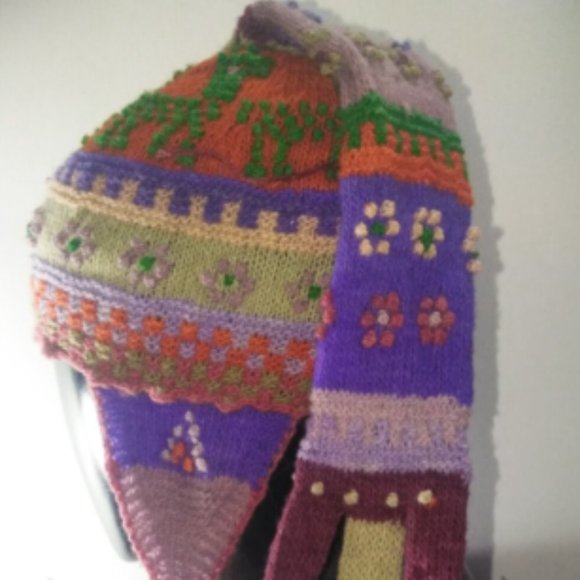 Peruvian artisanal chullo - beanie - beanie for women - warm winter - wool knit main image 5